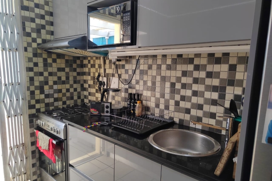 2 Bedroom Property for Sale in Woodlands Western Cape